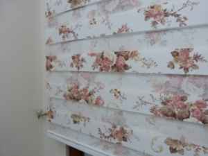 80x200 Güllü Çiçekli (zebra Perde)- Plant- Gül Kahve