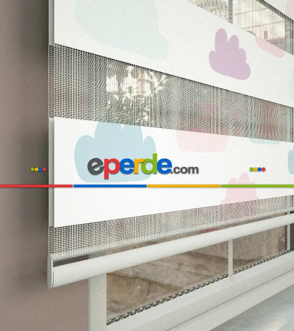 Bulut Desenli Baskılı Zebra Perde- Çok Renkli