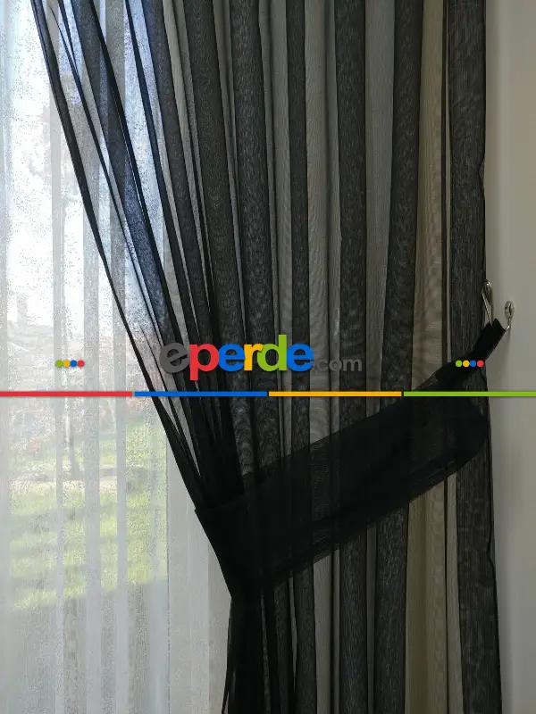 Armür Dokuma Düz Fon Perde- Siyah