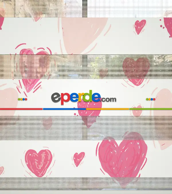 Kalp Desenli Baskılı Zebra Perde- Çok Renkli