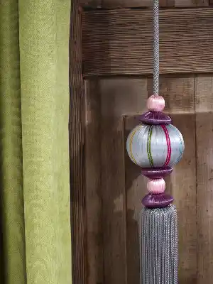 Gri Renkli Sarkıt