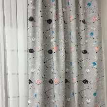 Kız Çocuk Odası Fon Perde - Uzay Gezegen Desenli Fon Perde Evm 497 Kumaşı Kalındır Duck Bezi Değildir - Gri Zemine Siyah Turkuaz ve Yavru Ağzı Renkli