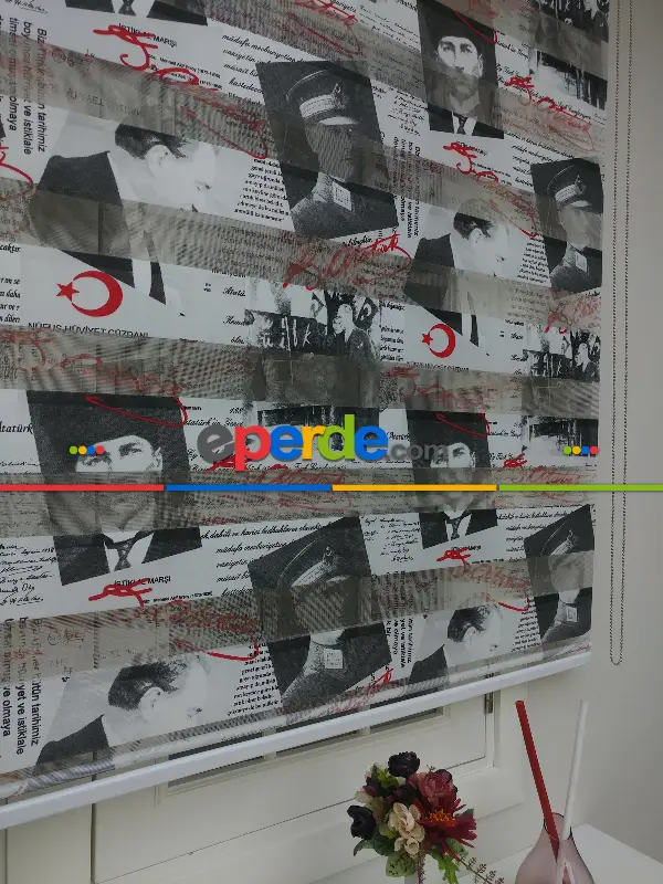 Genç Odası - Atatürk Baskılı Zebra Perde- Siyah-kırmızı-beyaz-siyah Kırmızı- Çok Renkli 3