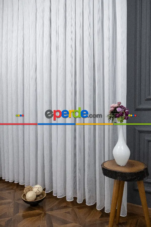 Genç Odası - Çizgili Beyaz Tül - Yüksek Kalite Sugar