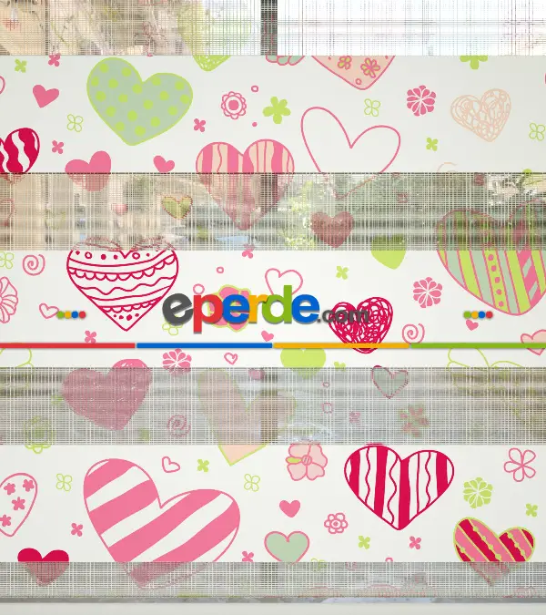 Kalp Desenli Baskılı Zebra Perde- Çok Renkli