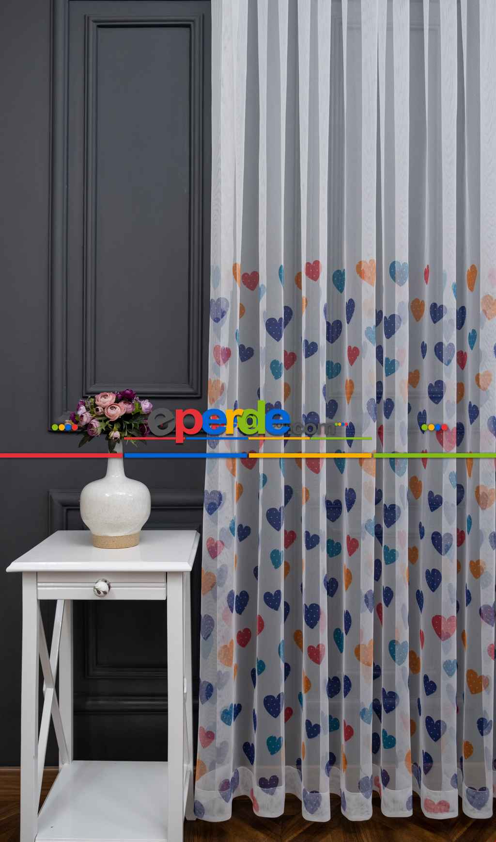 Hazır Ölçülü Petek Zemin Lacivert - Mavi Ve Turuncu Renkli Kalp Desenli Grek Baskılı Tül Perde