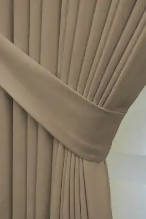 Açık Kahve Rengi Düz Fon Perde (soft) Çok Dökümlü- Kahverengi