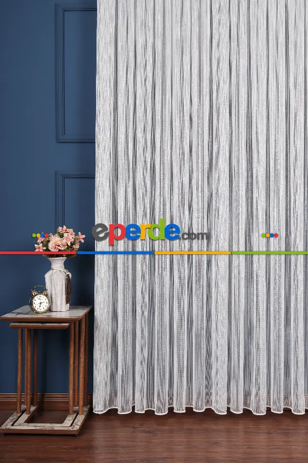 Zümrüt Gümüş Simli Düz Tül Perde