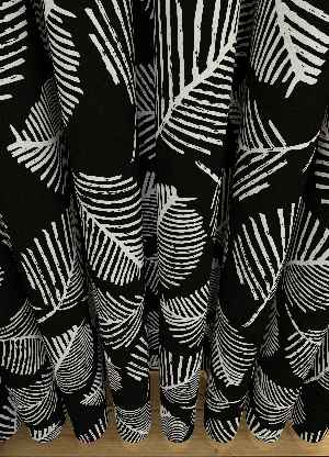 Dökümlü Kumaştan Siyah Yaprak Desenli Baskılı Fon Perde Geniş En 1. Kalite