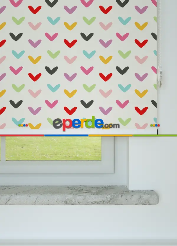 Renkli Kalpler Desenli Baskılı Stor Perde Pembe-yeşil- Kırmızı