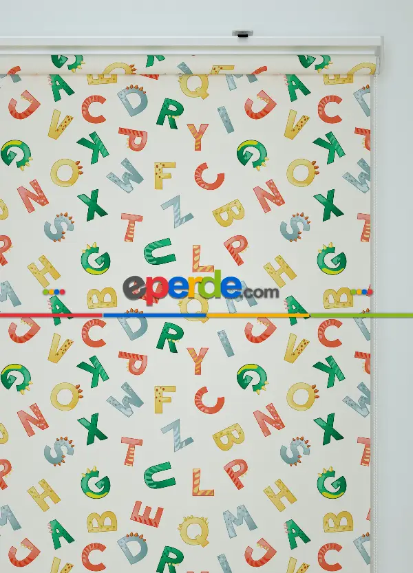 Renkli Harfler Desenli Baskılı Stor Perde Yeşil-kırmızı-sarı