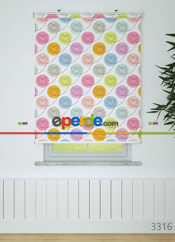 Renkli Kalpler Desenli Baskılı Stor Perde Pembe-yeşil