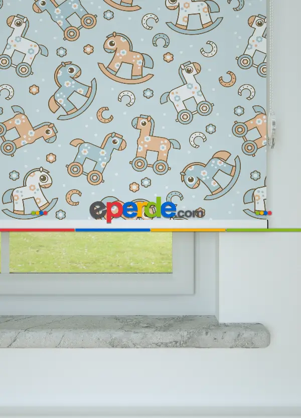 Sevimli Tahta At Desenli Baskılı Stor Perde- Bebek Mavisi