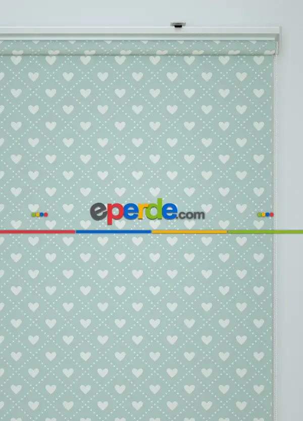 Mint Yeşili Kalp Desenli Baskılı Stor Perde