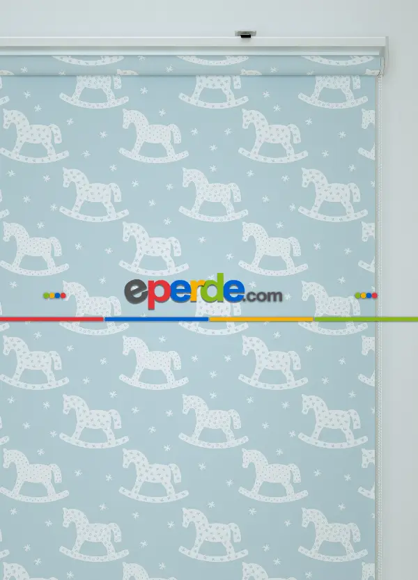 Sevimli Tahta At Desenli Baskılı Stor Perde