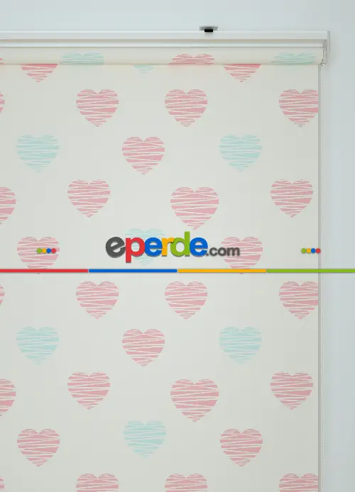 Pembe-mavi Kalp Desenli Baskılı Stor Perde