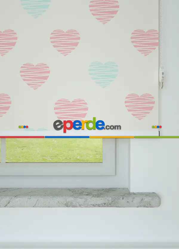 Pembe-mavi Kalp Desenli Baskılı Stor Perde