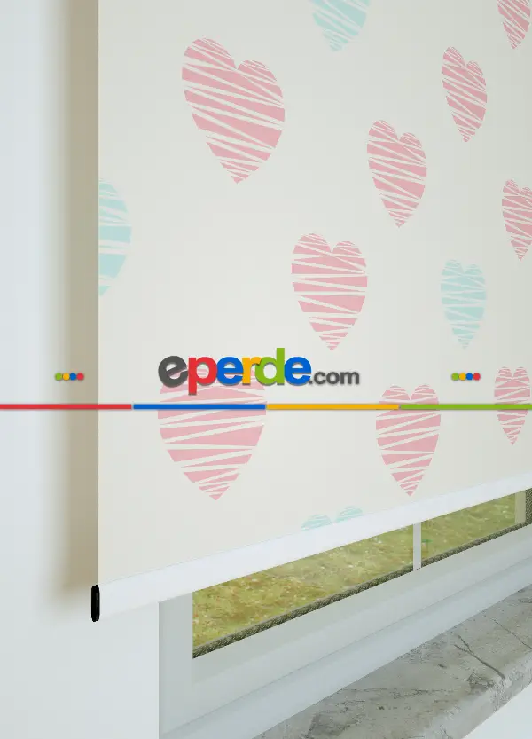 Pembe-mavi Kalp Desenli Baskılı Stor Perde