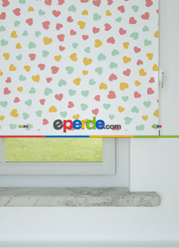 Renkli Kalpler Desenli Baskılı Stor Perde