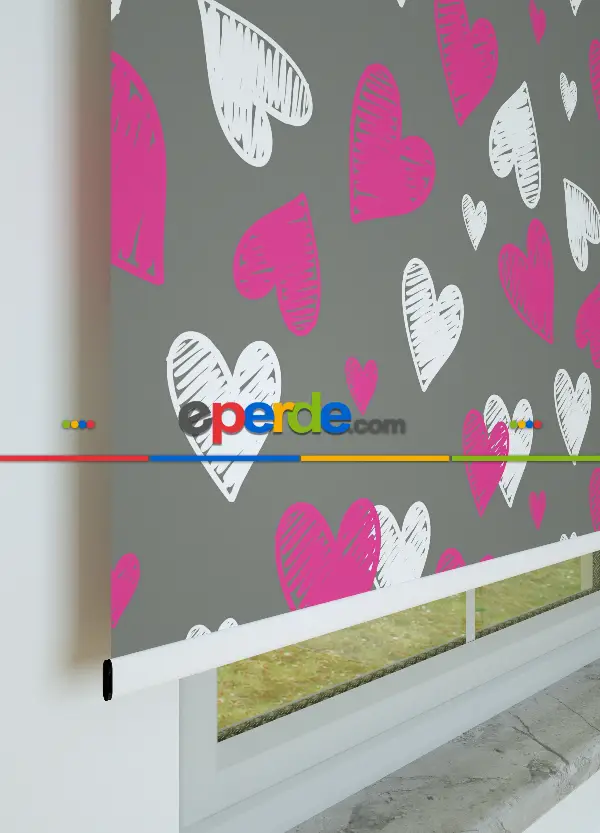 Pembe Kalp Desenli Baskılı Stor Perde