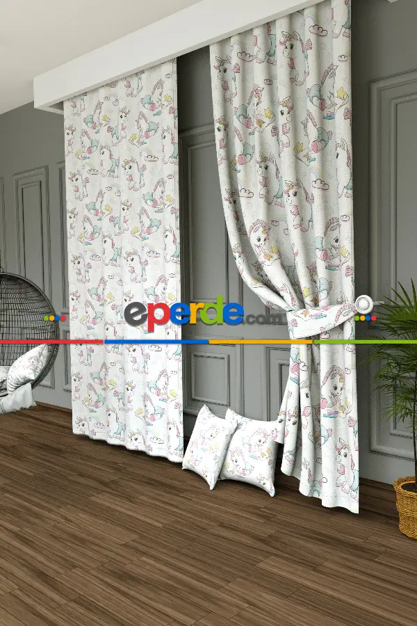 Unicorn Bulut Ve Gökkuşağı Desenli Baskılı Fon Perde - 1. Kalite Yumuşak Dökümlü Kumaş