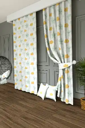 Dökümlü Kumaştan Çocuk Odası - Bulut Ve Yıldız Desenli Baskılı Fon Perde - 1. Kalite Yumuşak Dökümlü Kumaş