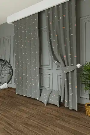 Dökümlü Kumaştan Yeşilimsi Gri Yıldız Desenli Baskılı Fon Perde Geniş En 1. Kalite