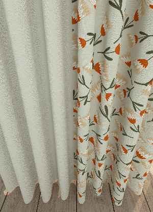 Dökümlü Kumaştan Açık Bej Turuncu Çiçek Desenli Baskılı Fon Perde Geniş En Kombinli 1. Kalite