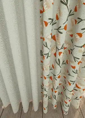 Dökümlü Kumaştan Açık Bej Turuncu Çiçek Desenli Baskılı Fon Perde Geniş En Kombinli 1. Kalite