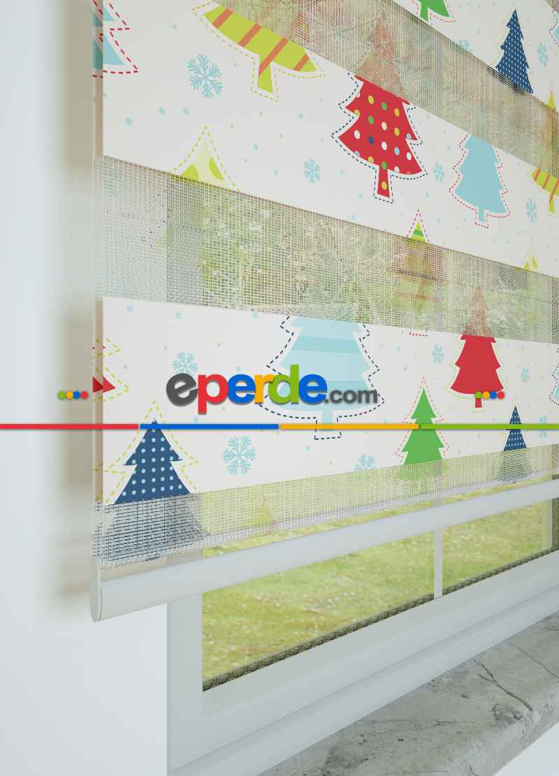 Bebek Odası - Kırmızı Yeşil Çam Ağacı Desenli Baskılı Zebra Perde