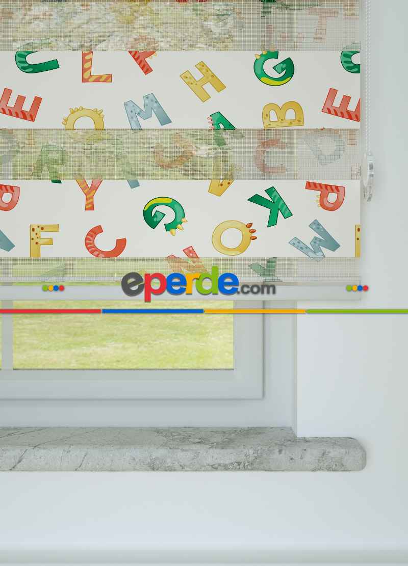 Yeşil Sarı Harf Desenli Baskılı Zebra Perde