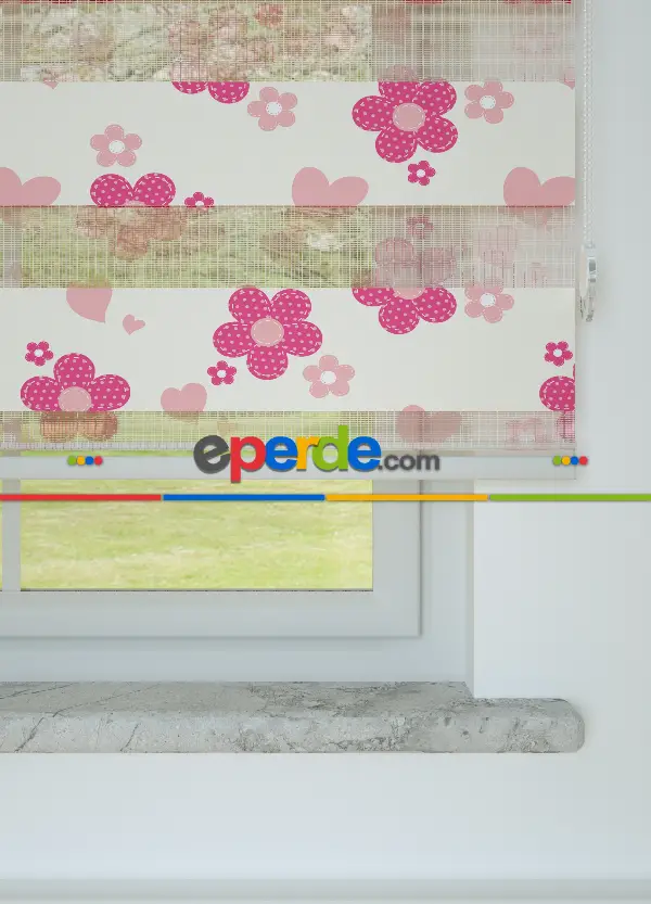 Çocuk Odası - Pembe Çiçek Ve Kalp Desenli Baskılı Zebra Perde