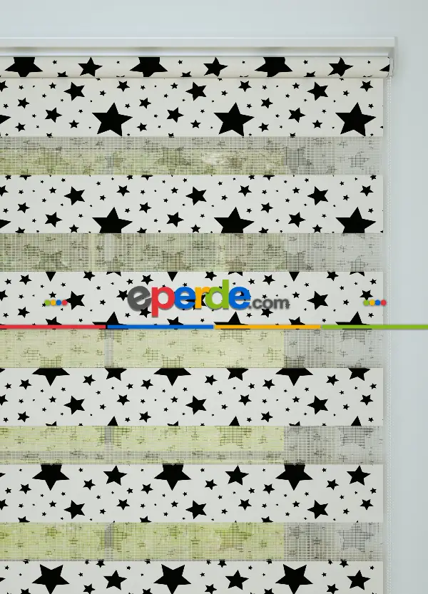 Siyah Yıldız Desenli Baskılı Zebra Perde