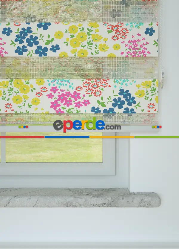 Çocuk Odası - Pembe Mavi Çıtır Çiçek Desenli Baskılı Zebra Perde