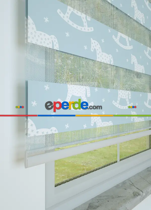 Açık Mavi Sallanan At Desenli Baskılı Zebra Perde