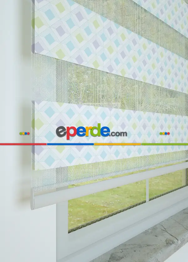 Lila Yeşil Minik Geometrik Desenli Baskılı Zebra Perde