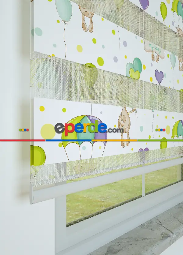 Yeşil Mor Balon Ve Zürafa Desenli Baskılı Zebra Perde