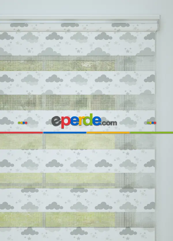 Bebek Odası - Gri Bulut Ve Yıldız Desenli Baskılı Zebra Perde