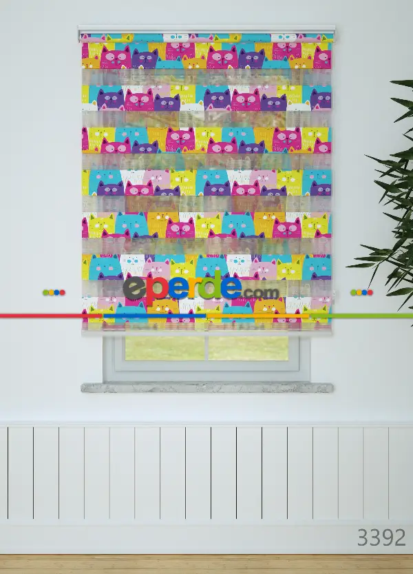 Fuşya Turkuaz Kedi Desenli Baskılı Zebra Perde