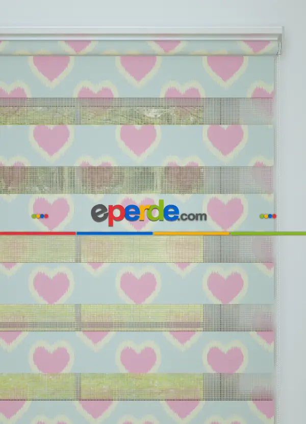 Pembe Sarı Kalp Desenli Baskılı Zebra Perde