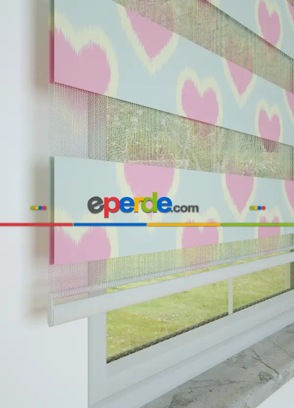 Pembe Sarı Kalp Desenli Baskılı Zebra Perde