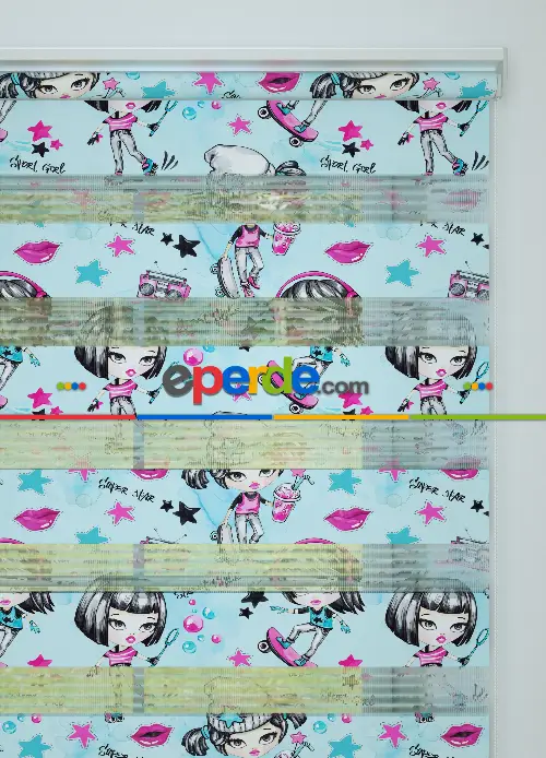 Mavi Fuşya Kaykaycı Kız Desenli Baskılı Zebra Perde