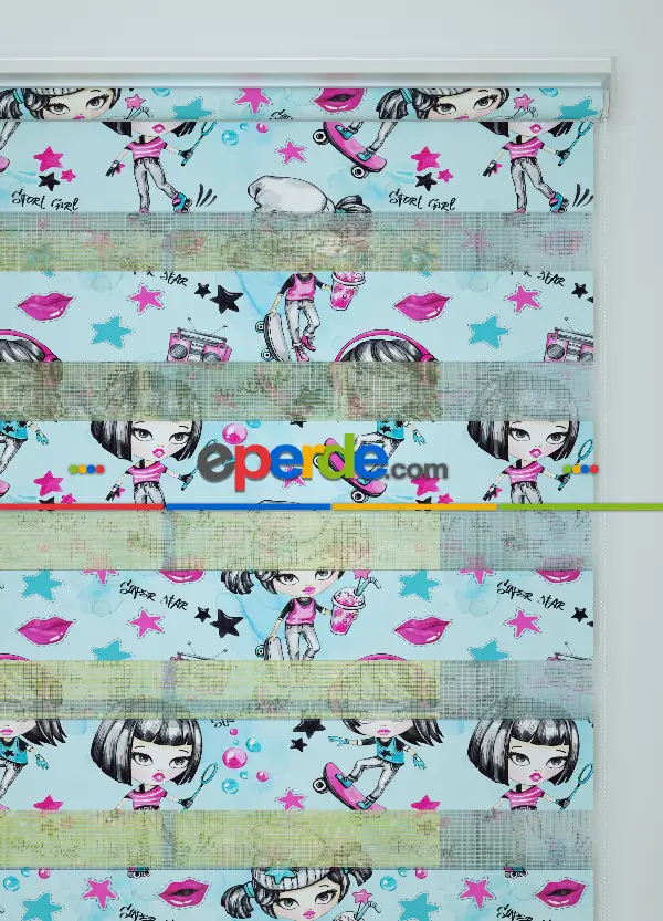 Mavi Fuşya Kaykaycı Kız Desenli Baskılı Zebra Perde