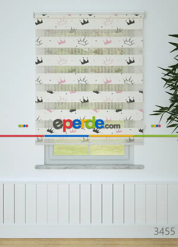 Bebek Odası - Pembe Taç Desenli Baskılı Zebra Perde