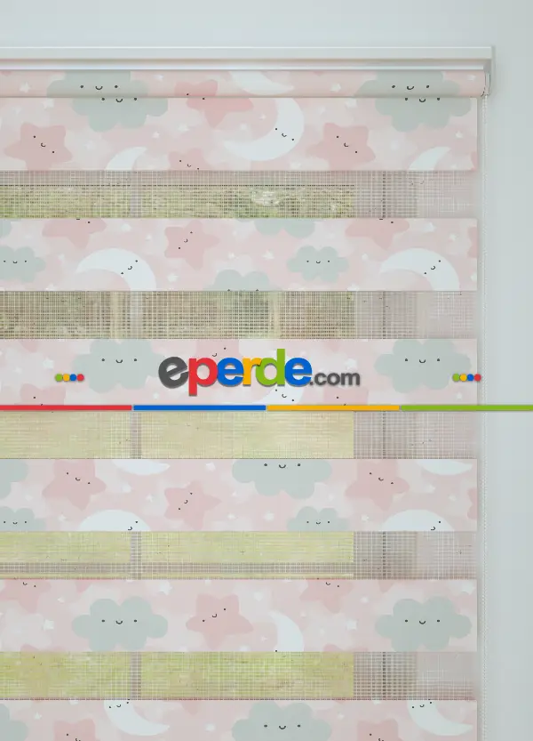 Bebek Odası - Pembe Yıldız Ve Bulut Desenli Baskılı Zebra Perde