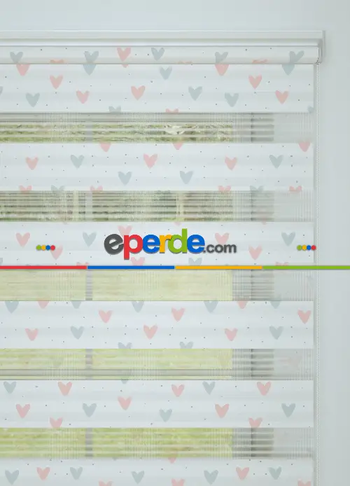 Pembe Mavi Minik Kalp Desenli Baskılı Zebra Perde