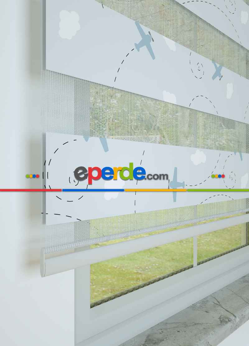 Bebek Odası - Açık Mavi Uçak Desenli Baskılı Zebra Perde