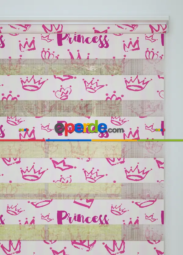 Bebek Odası - Pembe Taç Ve Prenses Desenli Baskılı Zebra Perde