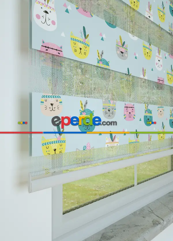 Yeşil Sarı Kedi Köpek Desenli Baskılı Zebra Perde