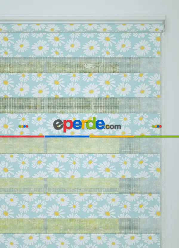 Mavi Sarı Papatya Desenli Baskılı Zebra Perde